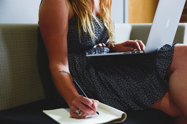 Fixer son tarif correctement grâce à un simulateur de TJM pour freelances